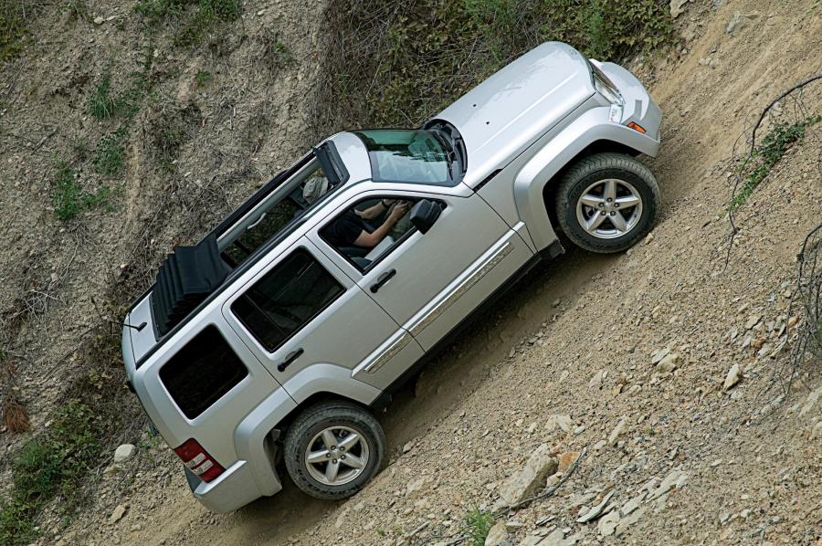  Jeep Liberty 2008 года  (фото 67 из 98)